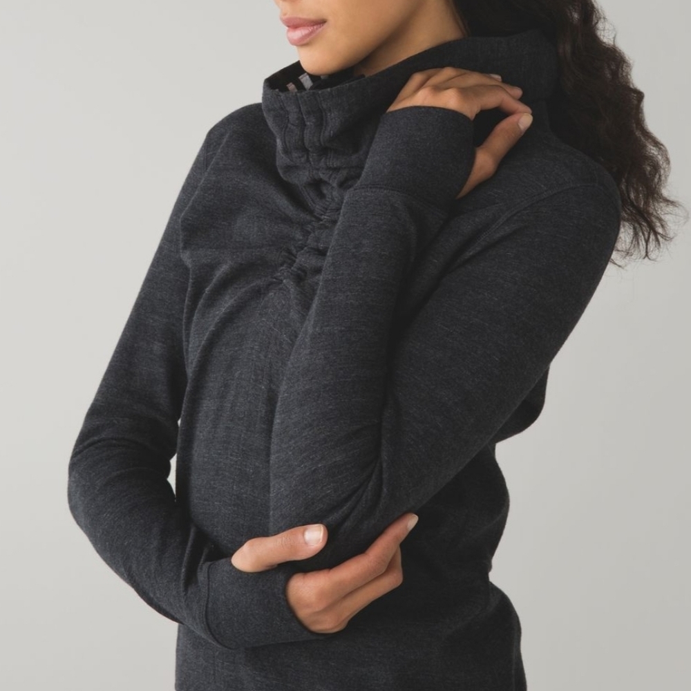 Lululemon | In A Cinch Long Sleeve
